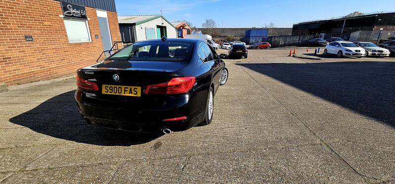 BMW 5 SERIES