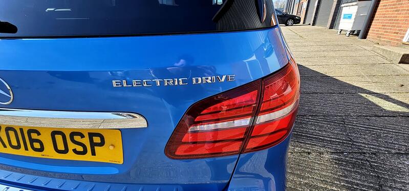 MERCEDES-BENZ B CLASS