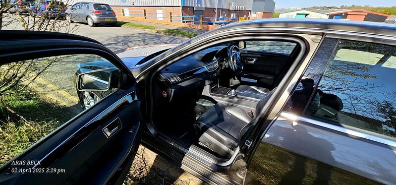 MERCEDES-BENZ E CLASS
