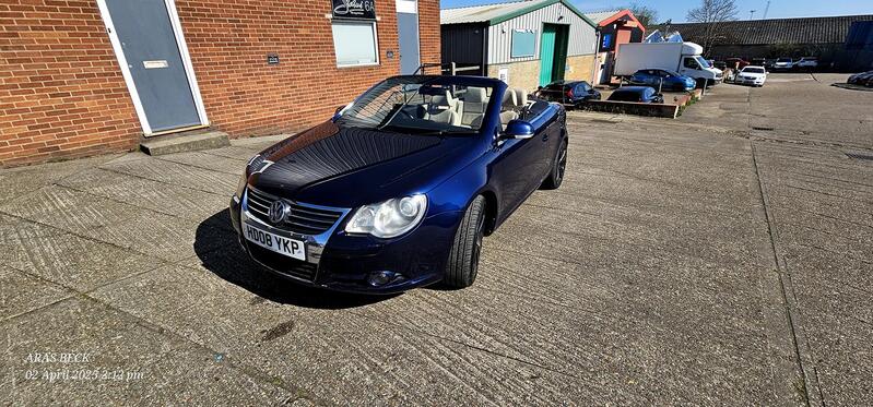 VOLKSWAGEN EOS