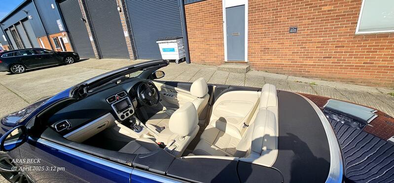 VOLKSWAGEN EOS